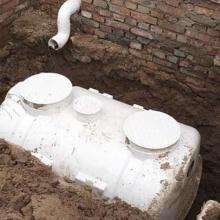 鋼制講臺與玻璃鋼化糞池 現代設施中的材質選擇與應用